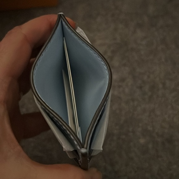 Tory Burch card case! - Picture 3 of 4